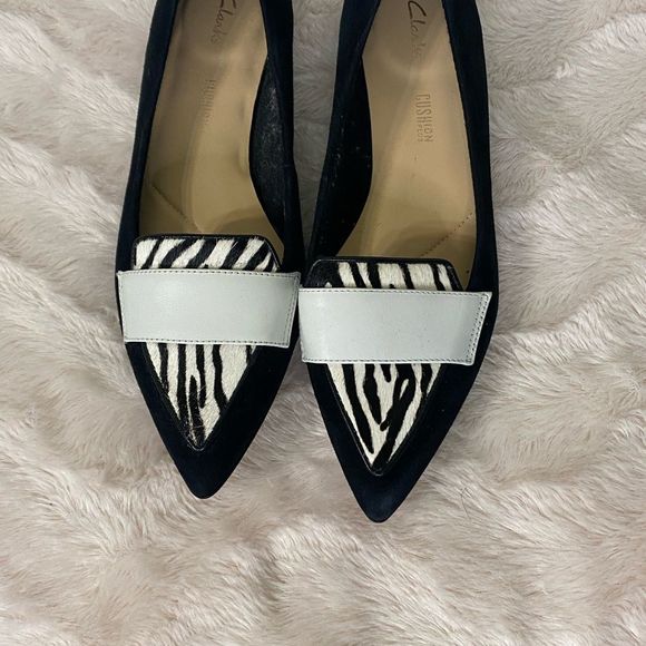 Clarks Laina 15 Loafer - Picture 3 of 11